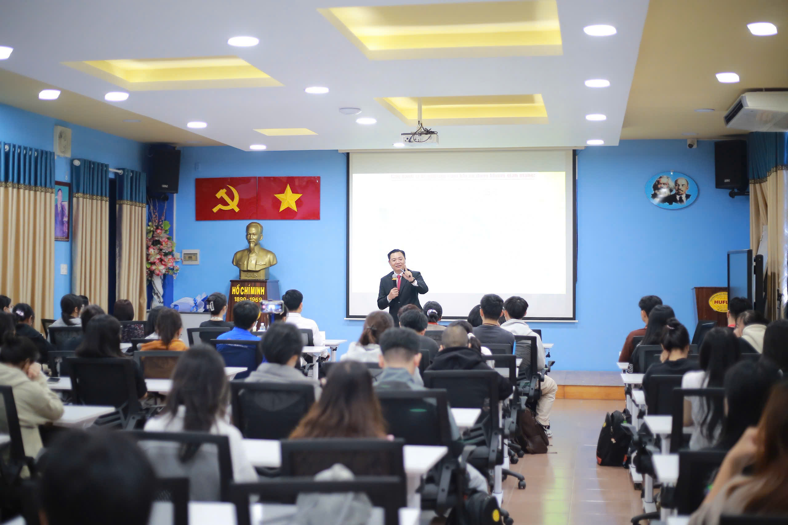 Đào tạo pháp luật 4