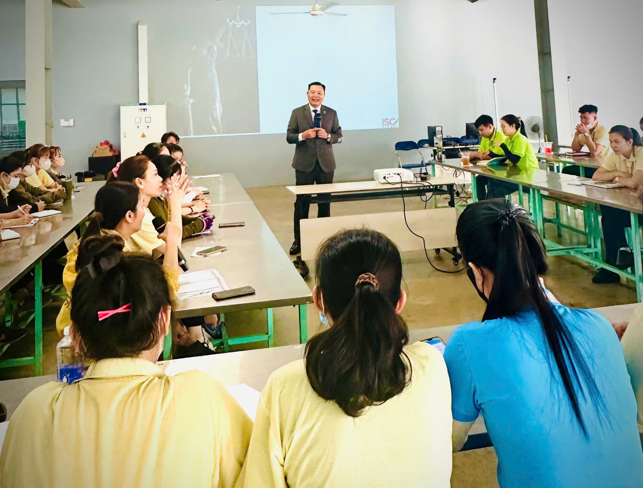 Đào tạo pháp luật 17