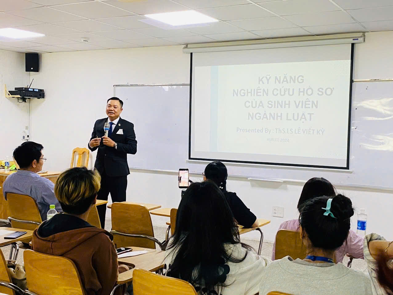 Đào tạo pháp luật 19