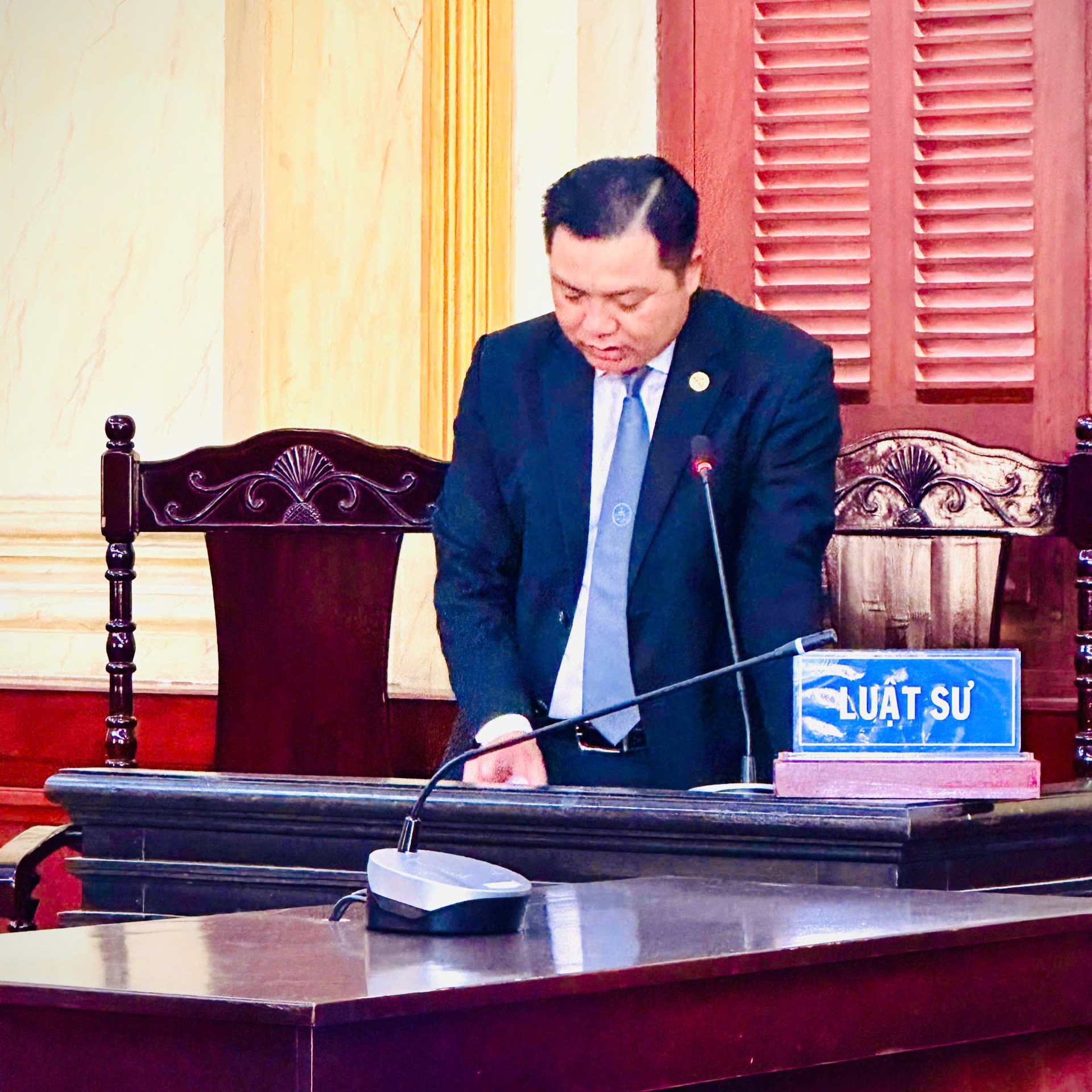 Tố tụng 7