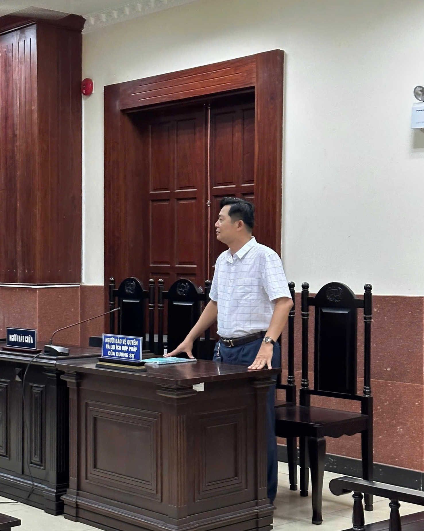 Tố tụng 14