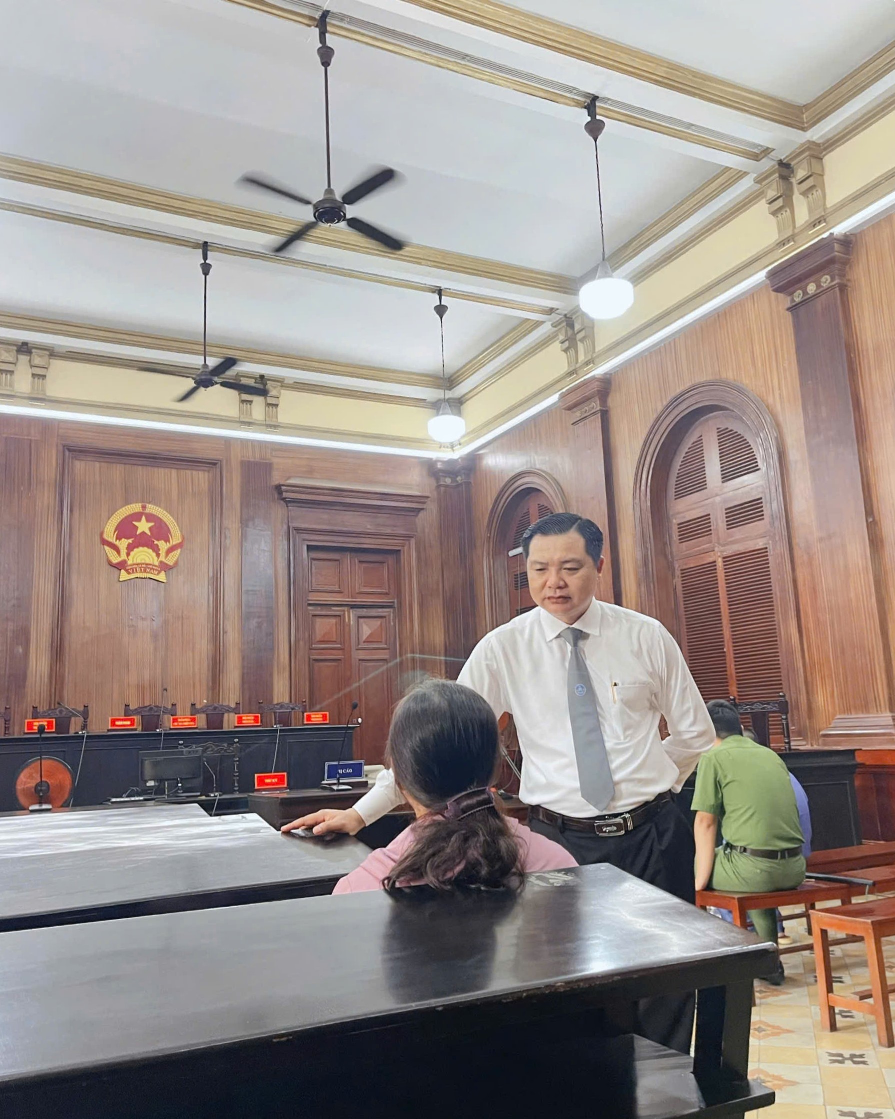Tố tụng 15