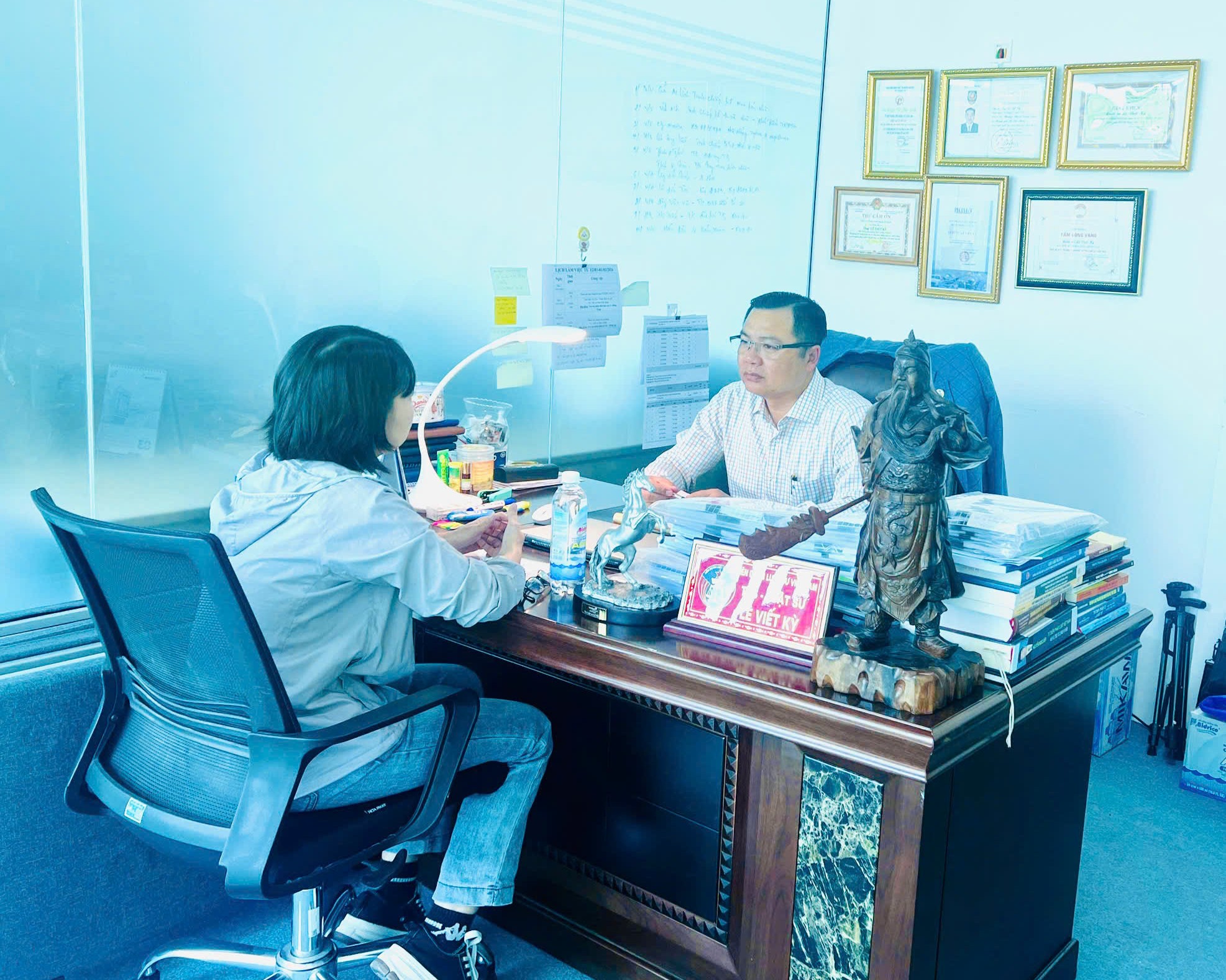 Tư vấn 2